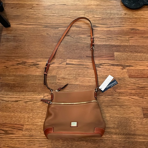 NWT Dooney & Burke Handbag - Picture 3 of 8